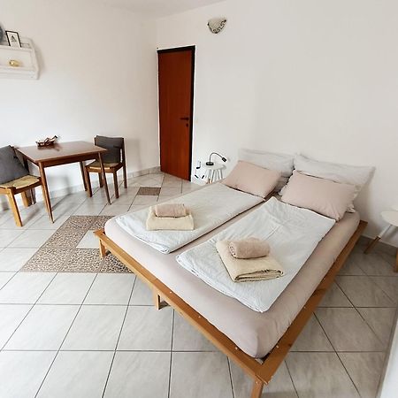Casa Nostra II Apartment Funtana Exterior photo