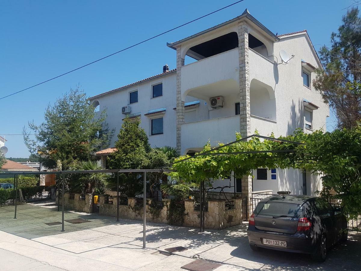 Casa Nostra II Apartment Funtana Exterior photo